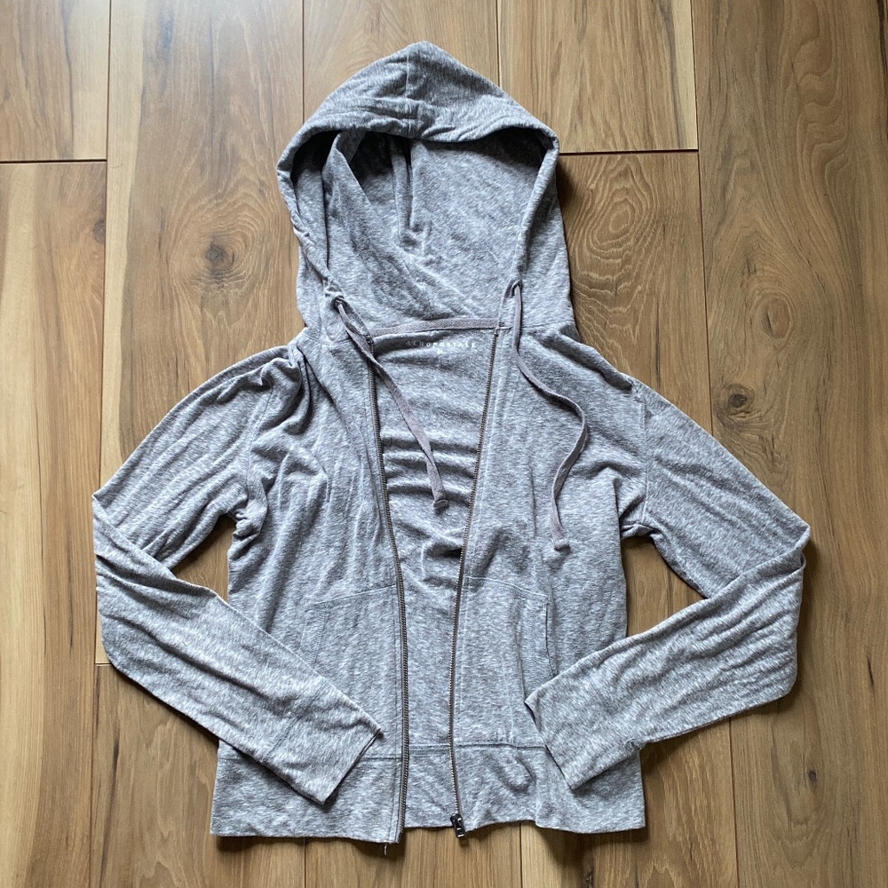 Women’s Aeropostale lightweight grey zip up sweatshirt